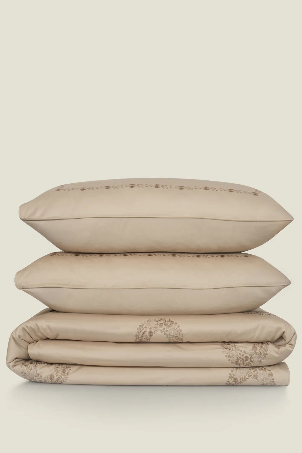 Beige T-400 Embroidered Quilt Cover set
