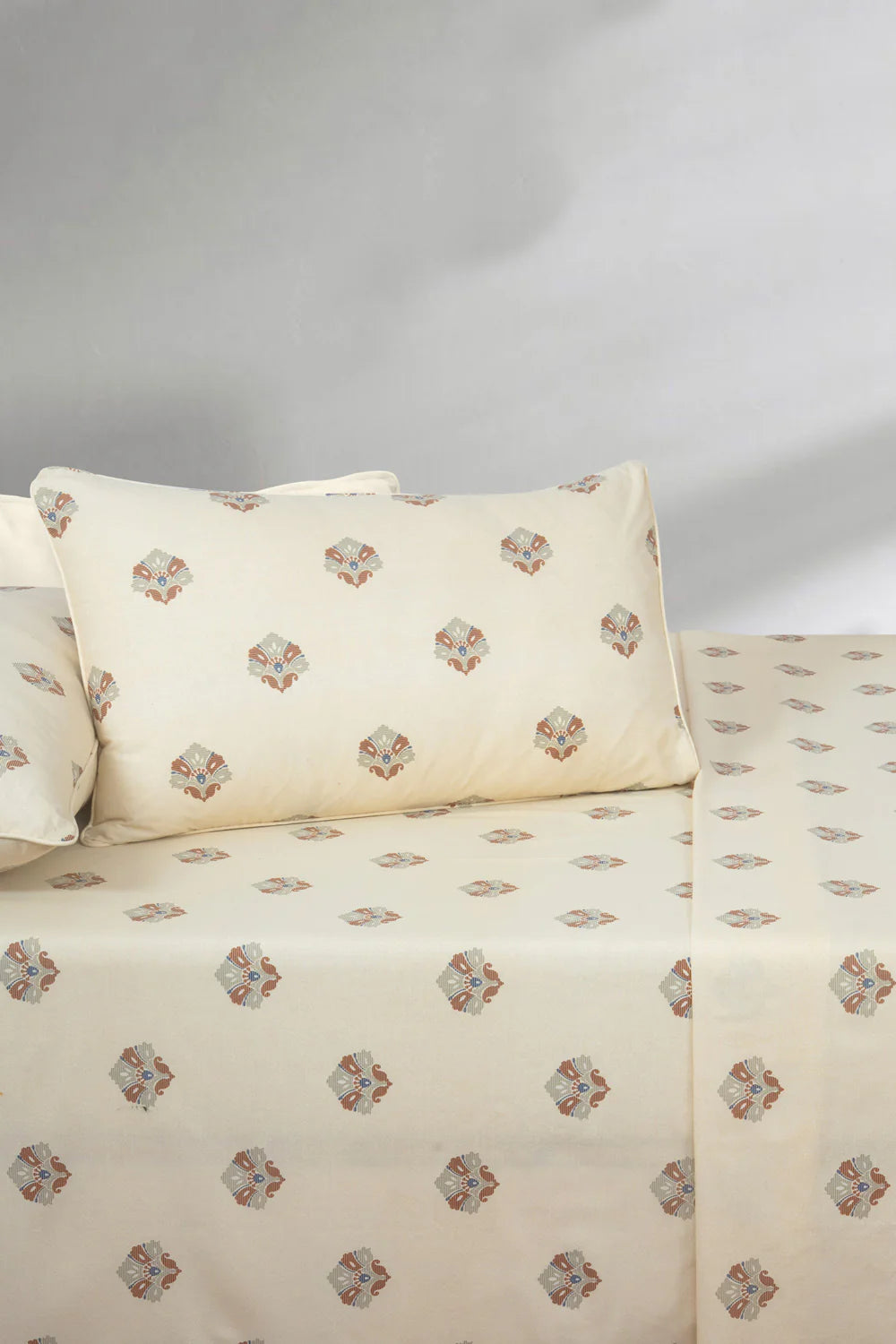 Damask Hatch T-150 Bed Sheet Set
