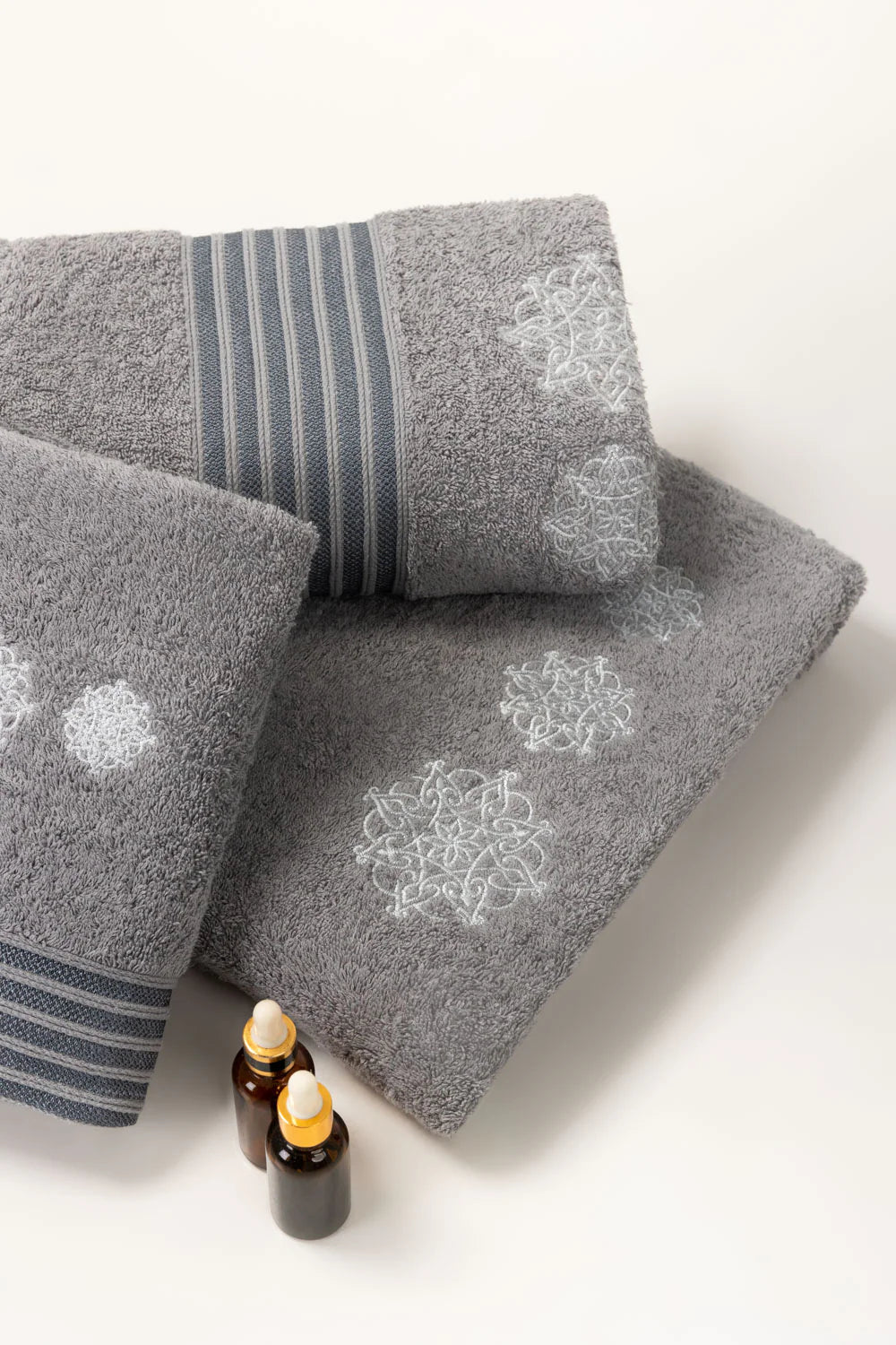 Dove Grey 3 piece Embroidered Towel Set